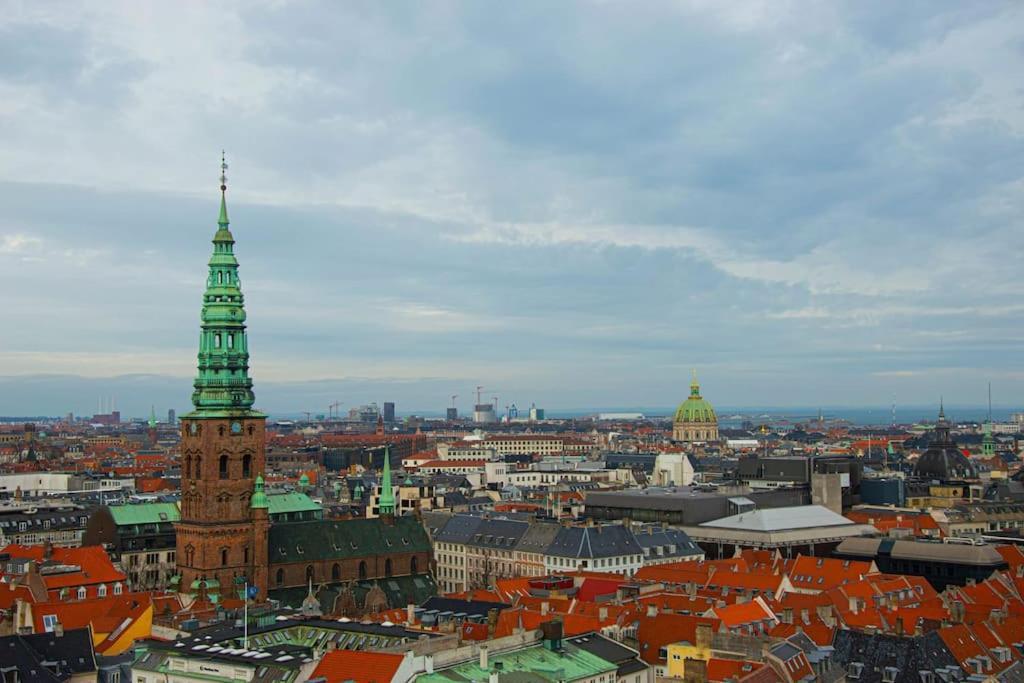 Stylish On Lively Street In Downtown * Copenhague
